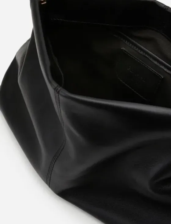 Outlet - Clay Clutch nahkaa, musta Laukut