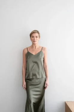 Best Gauhar - silkkitoppi v-neck, green Paidat Ja Topit|Juhlavaatteet