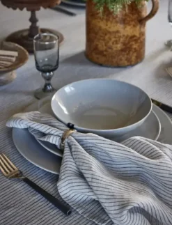 - raidalliset pellavaservetit (4pl), kohl/natural Keittiötekstiilit