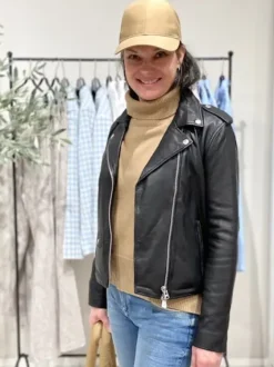 - Eva musta lyhyempi nahkatakki Ulkotakit Ja -Liivit