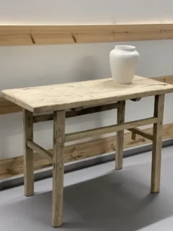 Outlet - lyhyt sivupöytä #968, natural Vanhat Puuhuonekalut