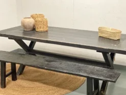 Outlet – pitkä penkki #810, black Vanhat Puuhuonekalut