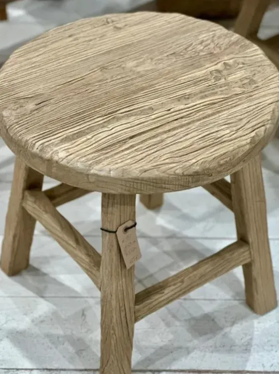 Outlet – pyöreä pöytä #951, natural Vanhat Puuhuonekalut