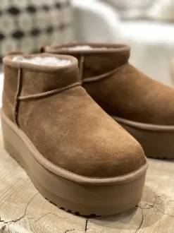 New - Classic ultra mini platform, chestnut Saappaat Ja Nilkkurit|Ugg