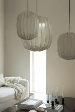 Outlet Watt&Veke - Prisma 25 kattovalaisin pellavaa, natural Valaisimet